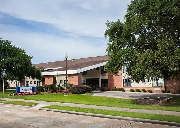 Federal City Inn & Suites